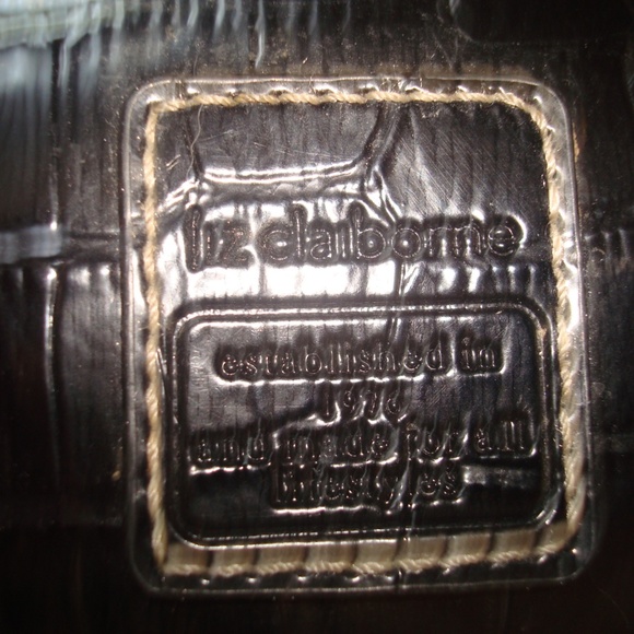 Liz Claiborne Professional Tote - Picture 4 of 7